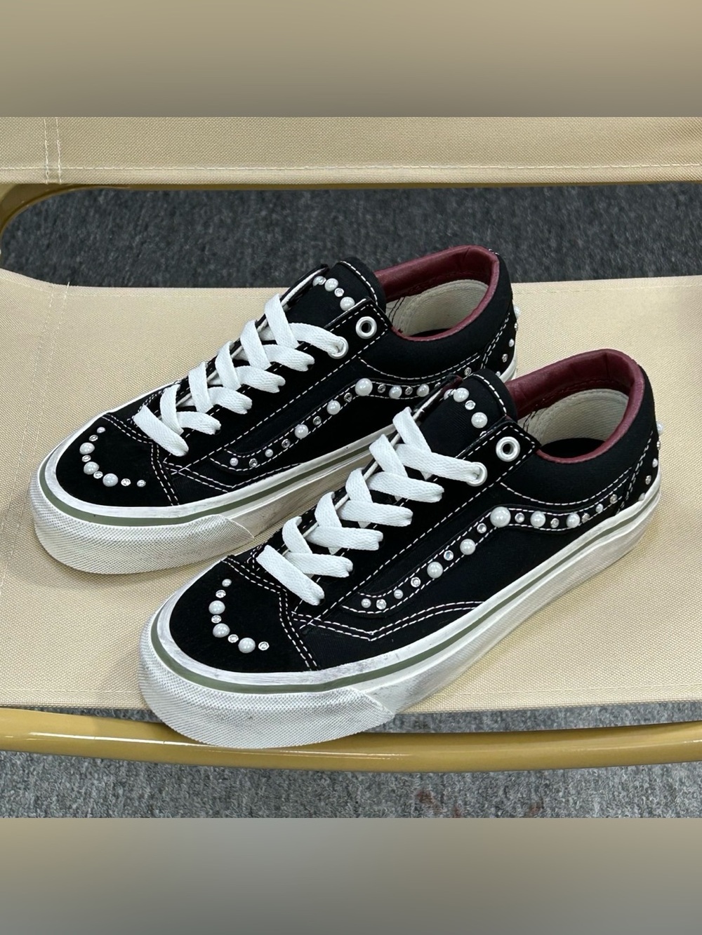 Vans Black Pearl-Accented Low Top Sneakers with Maroon Lining - Women